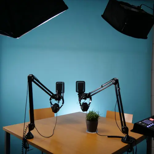 Studiovälineistöä